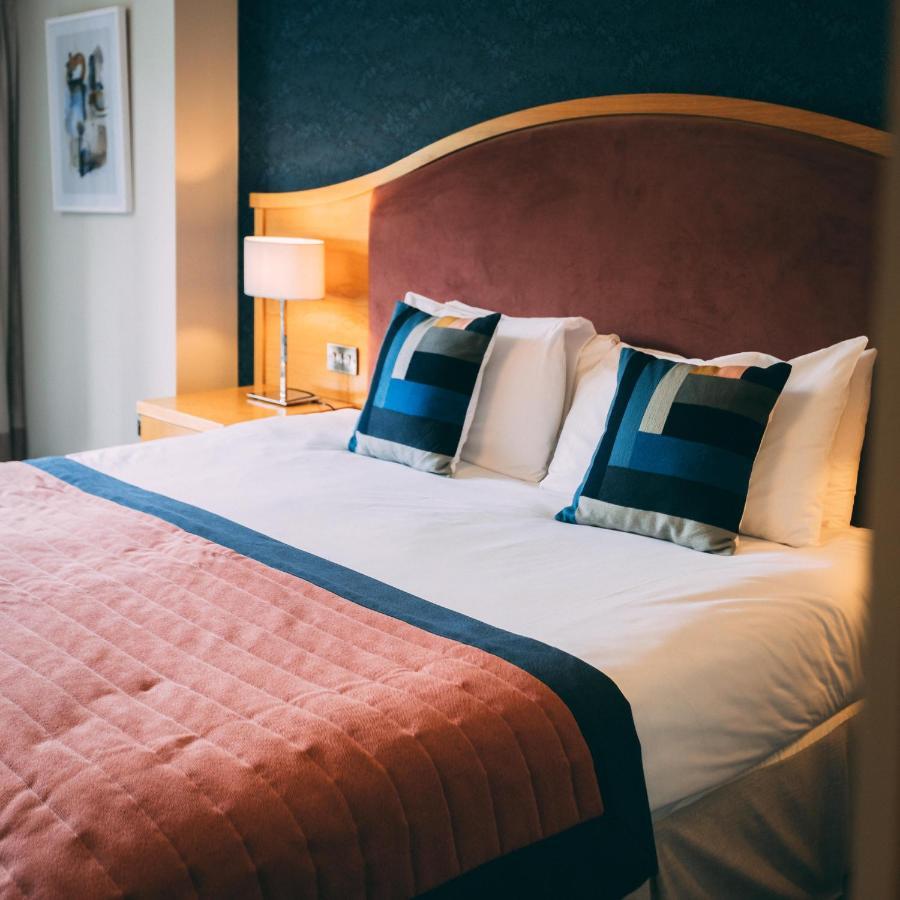 The Parkview Hotel Newtown Mount Kennedy Exteriör bild