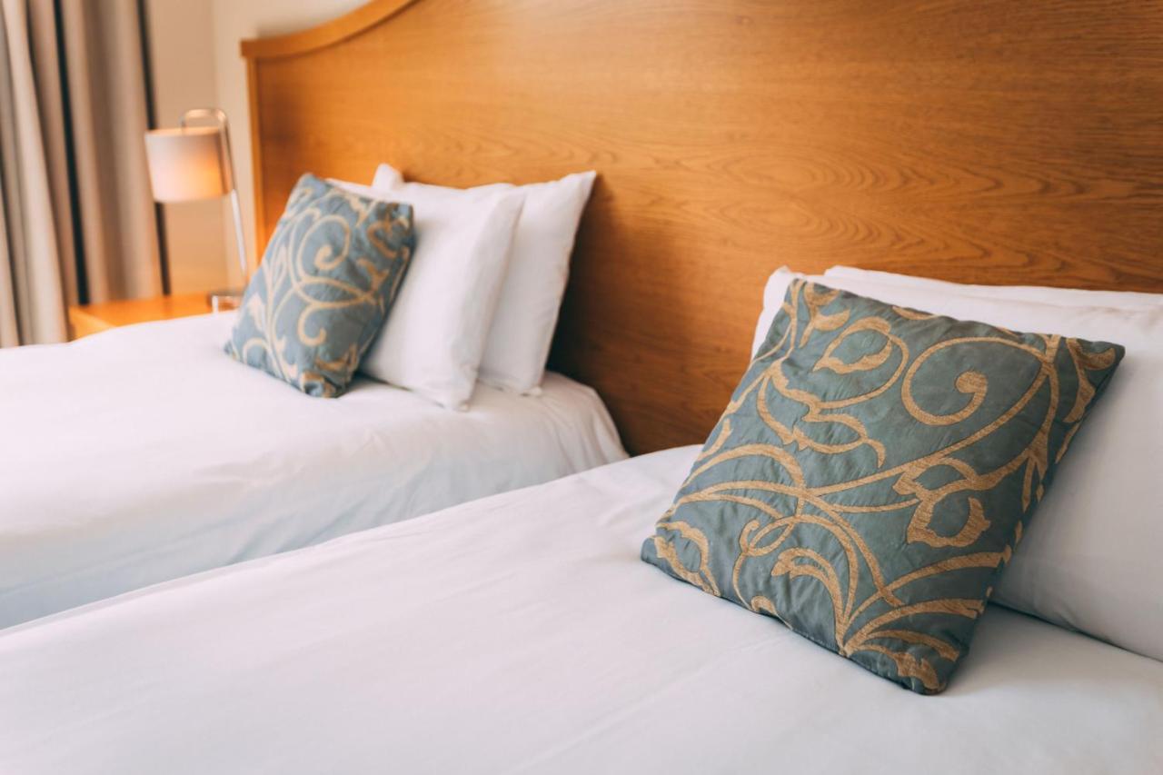 The Parkview Hotel Newtown Mount Kennedy Exteriör bild