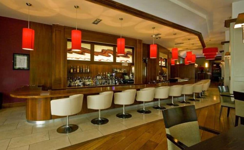 The Parkview Hotel Newtown Mount Kennedy Exteriör bild